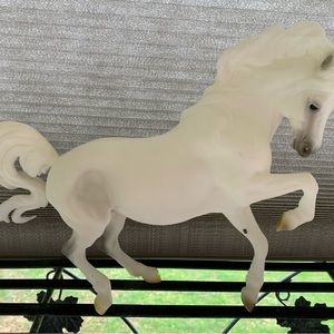 Retired Breyer Horse #1753 Banks Vanilla Champion Connemara Mare Traditional